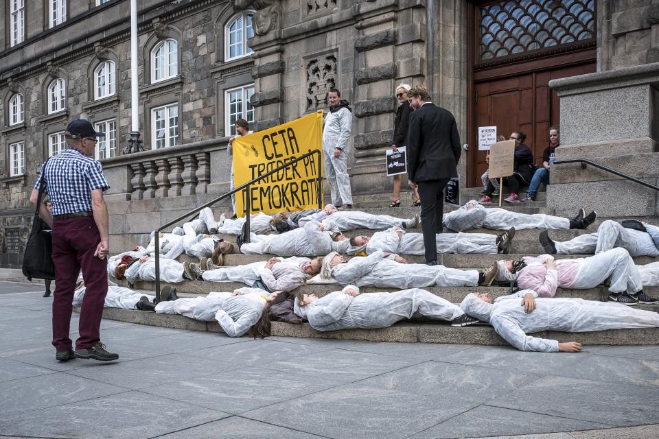 CETA træder på demokratiet 2. Foto: Aage Christensen